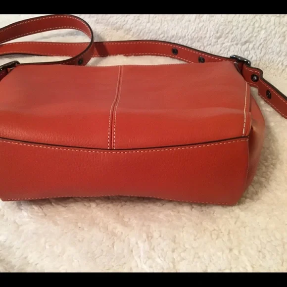 Coach G1792 Shoulder Duffle - Picture 3 of 8